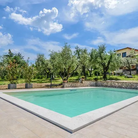 I Melograni Bed and Breakfast Νάρνη
