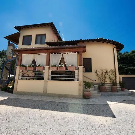 I Melograni Bed and Breakfast Νάρνη